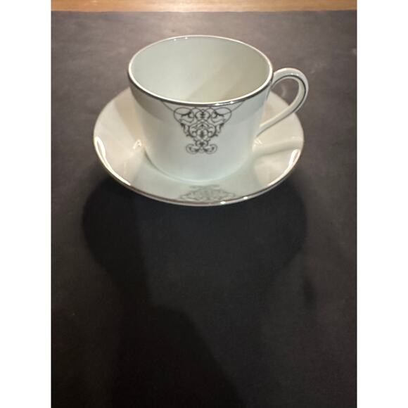 Vera Wang Wedgewood Imperial scroll - Picture 6 of 7